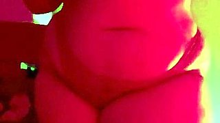 Showing off my Size H boobs & curves (miss me :p)