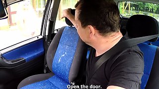 Czech Bitch In Car - Anna Rey