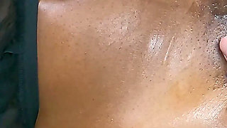 POV: Black MILF Wasn’t Ready for This Real Orgasm Massage