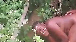 Fucking in the Bush with Natural Breeze Is Very Good and Sweet
