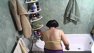 spying/exposing mother