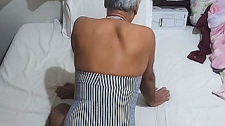 Ladysilva in bodysuit in bed showing off her hot ass to her fans on live