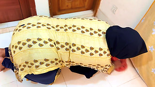 Arab Hot Maid Stuck: Please Hurry up & Fuck My Big Ass Then Get Me Out of Under Bed