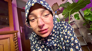 Blowjob in Hijab JOI