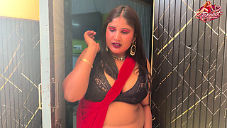 A Teacher Named Khushi Taught the Student How to Have Sex During the Class