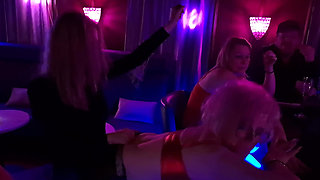 Public Bar Fingering Frenzy - Mature Babe Dripping Wet