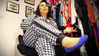 Secretly Smelling Miss Murdah - Step-Mommy Stinkest Hd
