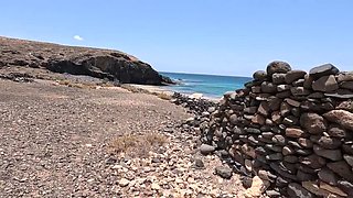 Naked Girl on Beach Makes Him Jerk Off and Cum