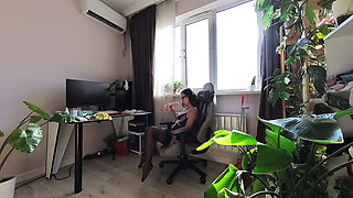 Hired a Maid to Clean the Apartment... but in the End, He Fucked Her