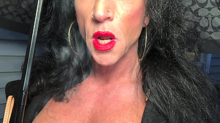 Smokin Hotred Lipstick Ciagrette Tease