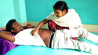 Village bhabhi Deluwara Khatun has a steamy hook-up with her hubby