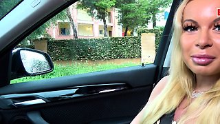 German Gym Tourist Girl search Guy for anal fuck