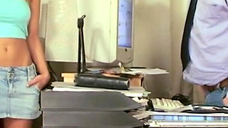 Teen fixing her grades by fucking with principal