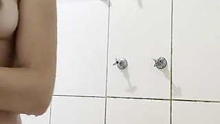 Washing My Blonde Hair While I Shower