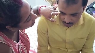 Desi Delivery Boy Fucks Horny Housewife Doggystyle - Big Tits Indian Homemade Sex