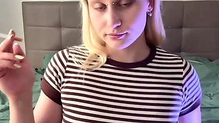 I Touch Myself While I Smoke
