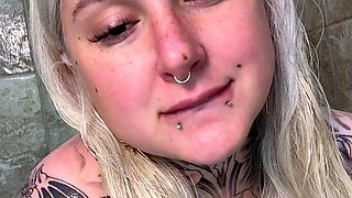 Skylar Vox Fuck Herself With Dildo And JOI In The Shower