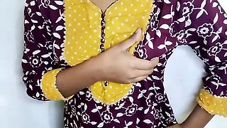 My hot beautiful Bhabhi offer me to have sex with her bcz my big brother can't satisfy her on bed
