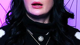 Charlotte Sins: Swallowing, Sex Parties, and the Gray Areas of Ethicaljournalism