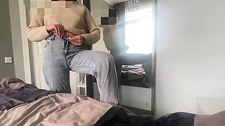 Russian Teen Girlfriend Offers Amateur Sex