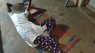 Secretly called the beautiful sister-in-law at night and fucked her in the bathroom