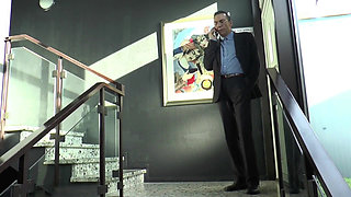 Bombshell secretary MILF enjoying in anal bang