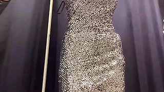 Russian Girl Extreme Public Masturbate in Mall