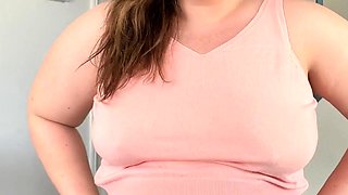 Amateur wild chick solo masturbation