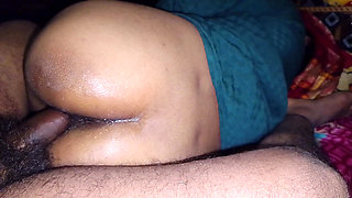 Indian girlfriend ne new year wishes tight Virgin first time sex video , desi local village girl first time xxx video