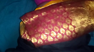 Indian thelgu bhabhi housewife fucking in homemade