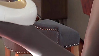 733 on the Verge of an Epic Cumshoot