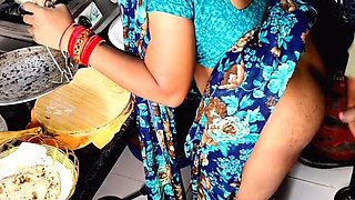 Indian Desi Aunty in Kitchen Our Husband Went to Come Sex in Kitchen with Cumshot