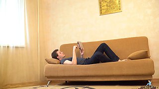 Cherry Despina likes to give oral jobs to her man.