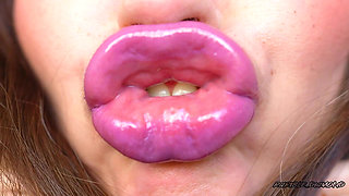 Naughty Chick Lip Pouting Lipsihaa 4