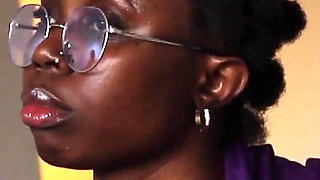Nigerian MILF Taking It All in Her Ass