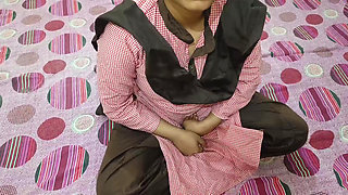 Desi College Girl First Time Sex with Boyfriend in Hotel