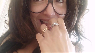 Step Son, Do You Like My Wedding Dress? I Will Marry Your but What Do You Do? Can Not Be Done!