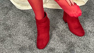 Aunty Sandra All in Red Vgq76