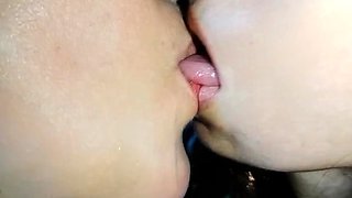 LESBIANS KISS AND SUCK COCK