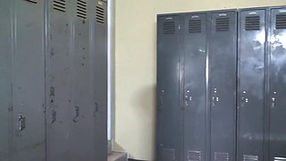 Balls deep at the milf's fitness