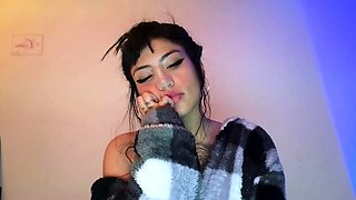 Hot amateur busty brunette masturbate in webcam