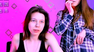 Sexy Amateur 18 Year Old Teen Fingering On Webcam
