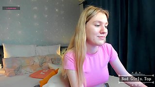 Perfect big ass and natural big boobs blonde skinny teen - Blonde