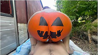 Dulce O Truco O Sexo Oral ? Esta Puta Lo Hace Todo