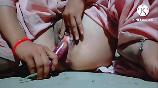 Young Girl College Bitch Girl Real Masturbation with Eggplant