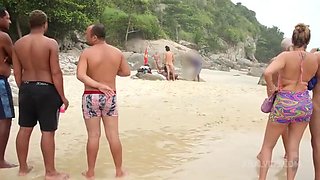 Jasminy Villar Takes Big Cock Double Penetration on Beach