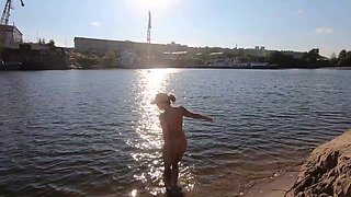 Blonde Babe MissMotivated's Naked River Bath