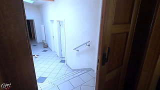 Cucki Has to Watch: Sirenasweet Lets Herself Be Bottled in the Men's Toilet by Egon Kowalski!