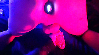 Girl dominates her boyfriend by masturbating him and making his ass for the first time