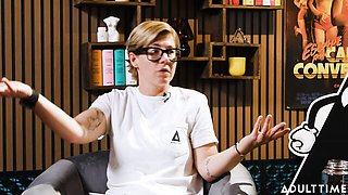 Come-hither Romi Rain at hd clip